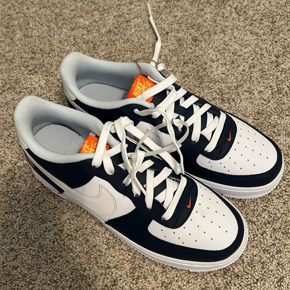 Nike Kids' Navy and White Low-Top Sneakers